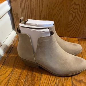 Ankle boots